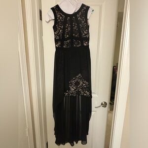 Black & Nude High Low Lace Gown Sz 3